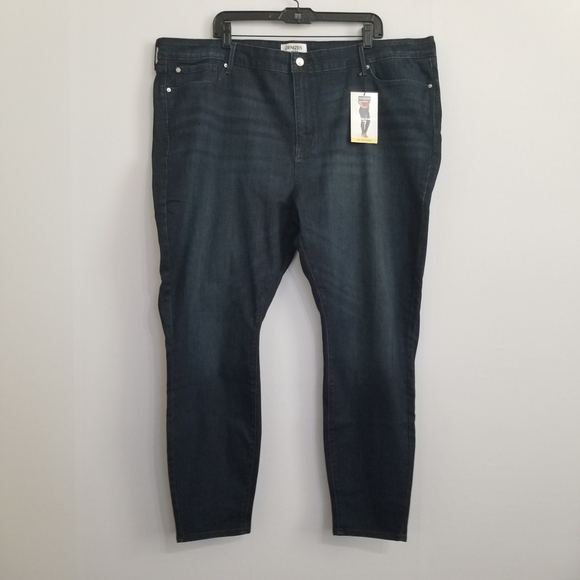 Denizen from Levi's Denim - NWT Denizen Levi's Dark Wash Mid Rise Skinny Jeans Size 26